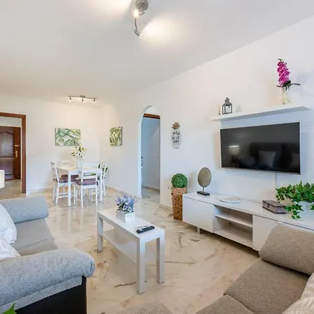 Apartamento Family Benalmarina Costa Del Sol Piscina Y Parking Incluido *